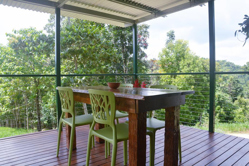 Mena Creek Flower House Exterior foto