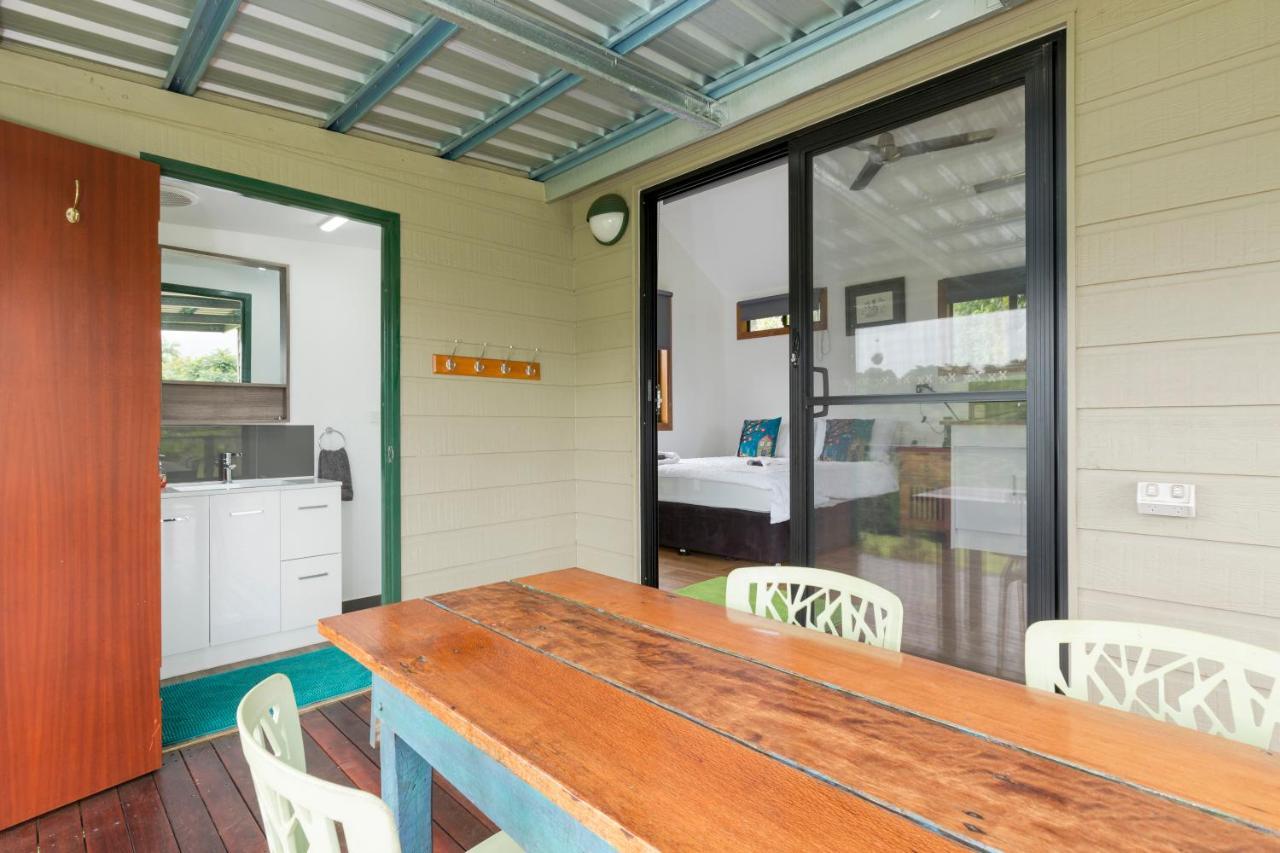 Mena Creek Flower House Exterior foto
